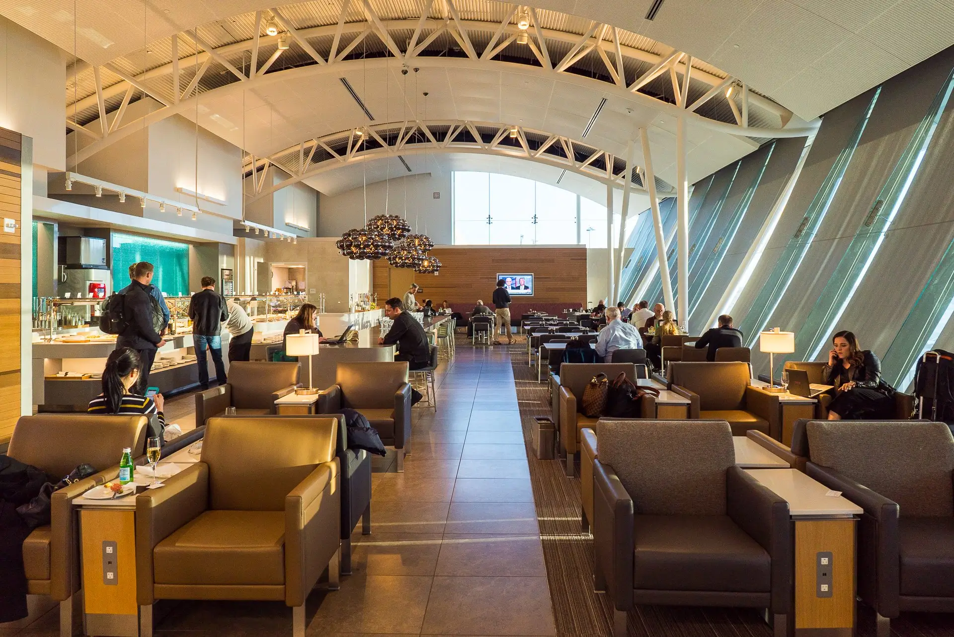 American Airlines Fast Track to Platinum 4 lax-jfk-flagship-lounge